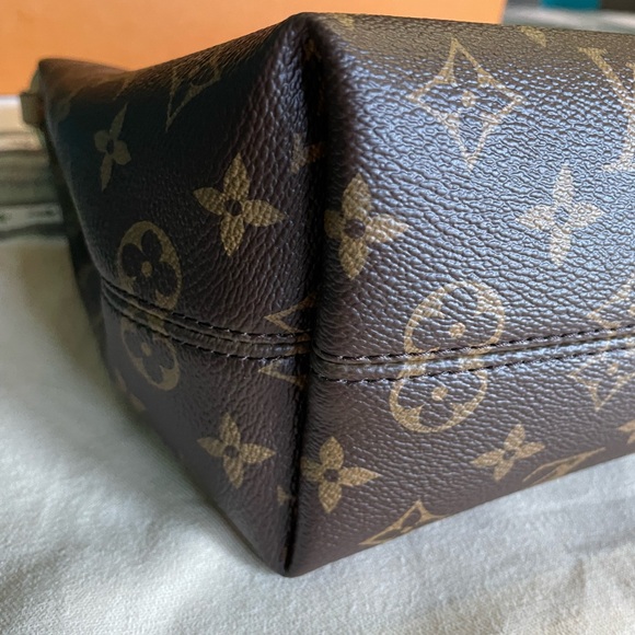 Authentic Louis Vuitton Graceful pm - Picture 8 of 16